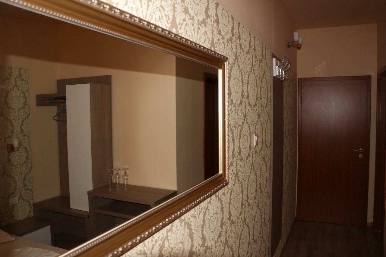 Hotel Caras オラビツァ エクステリア 写真